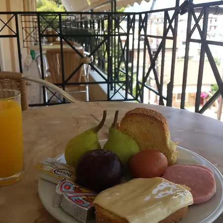 Hotell Dimitra 2*